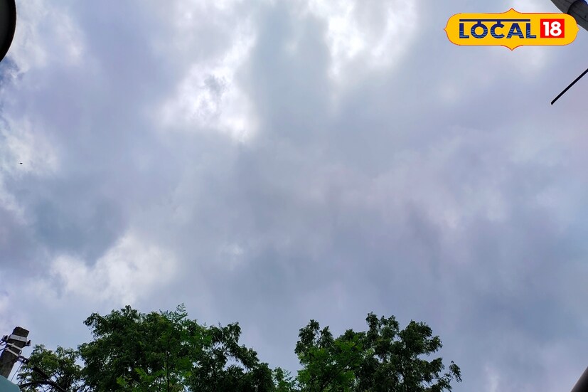তবে রবিবার থেকে আবারও উত্তরবঙ্গ সহ দক্ষিণবঙ্গে ঝড়ো হাওয়া সহ ভারী থেকে অতি ভারী বৃষ্টিপাতের পূর্বাভাস জানিয়েছে হাওয়া দফতর।