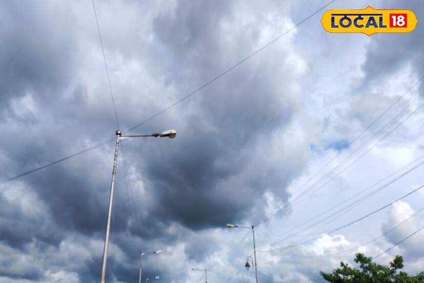 আবহাওয়ার পূর্বাভাস অনুযায়ী, উত্তরবঙ্গের দার্জিলিং, কালিম্পং, জলপাইগুড়ি, কোচবিহার এবং আলিপুরদুয়ার জেলার এক বা দুটি জায়গায় ঝড়ো হাওয়া সহ ভারী বৃষ্টিপাত (০৭-১১ সেমি) হওয়ার সম্ভাবনা রয়েছে।