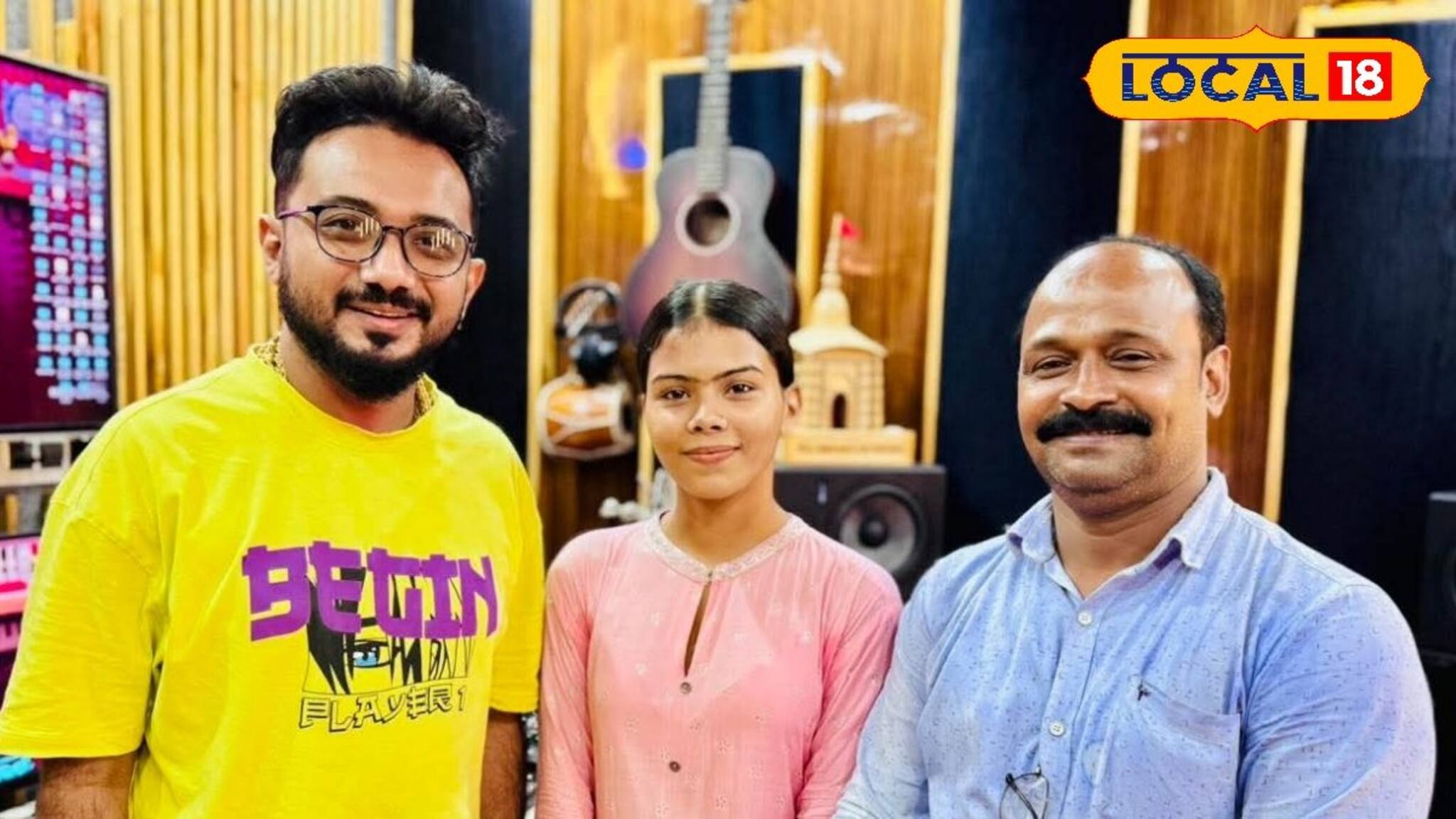 অন্নসংস্থানের জন্য আশৈশব লোকাল ট্রেনে গাওয়া কিশোরী আজ স্টুডিওতে, প্রথম রেকর্ড করলেন গান