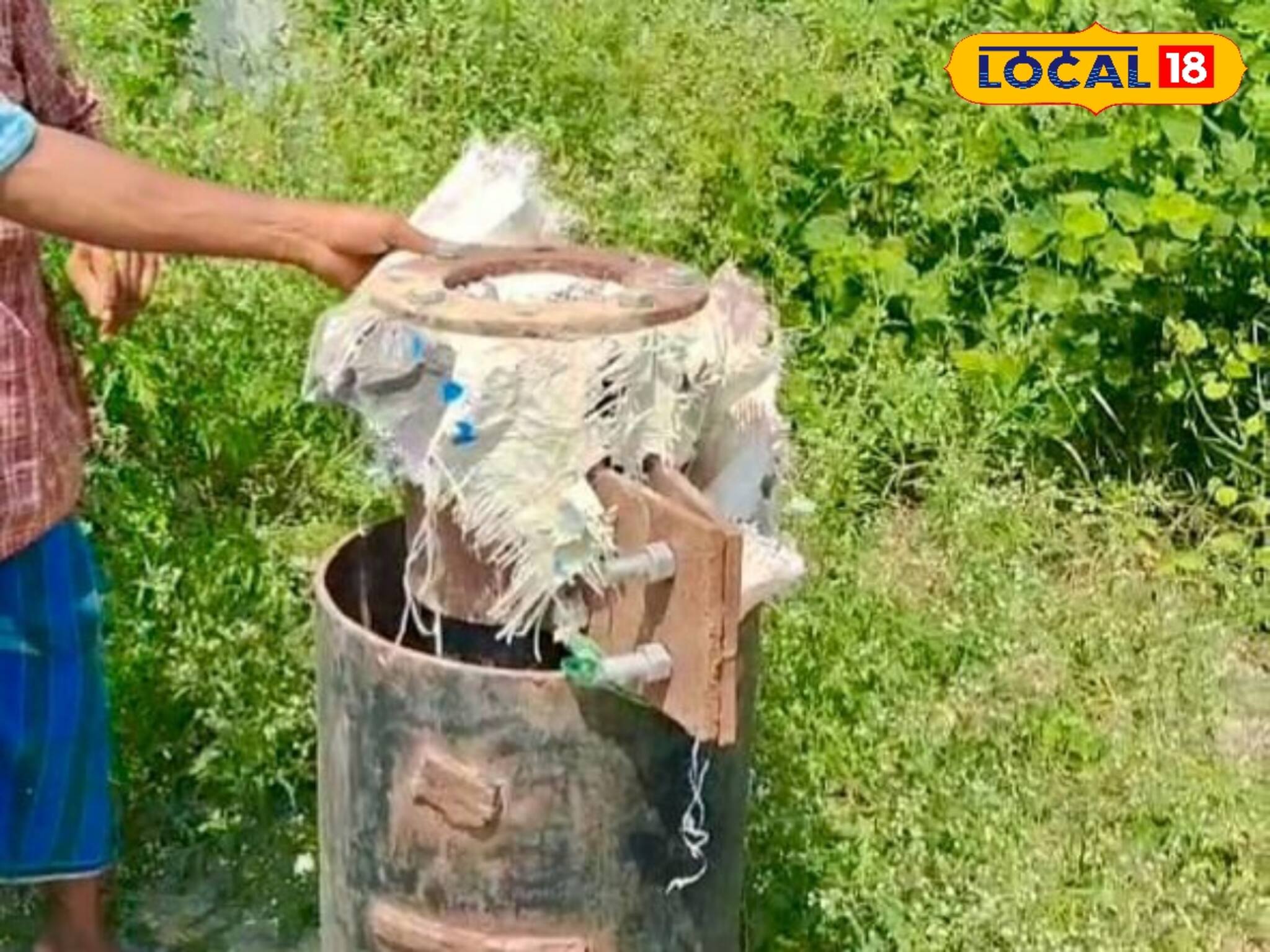 রয়েছে নলকূপ,নেই বিদ‍্যুৎ সংযোগ,জল সেচ নিয়ে অসুবিধায় ফালাকাটার কৃষকরা