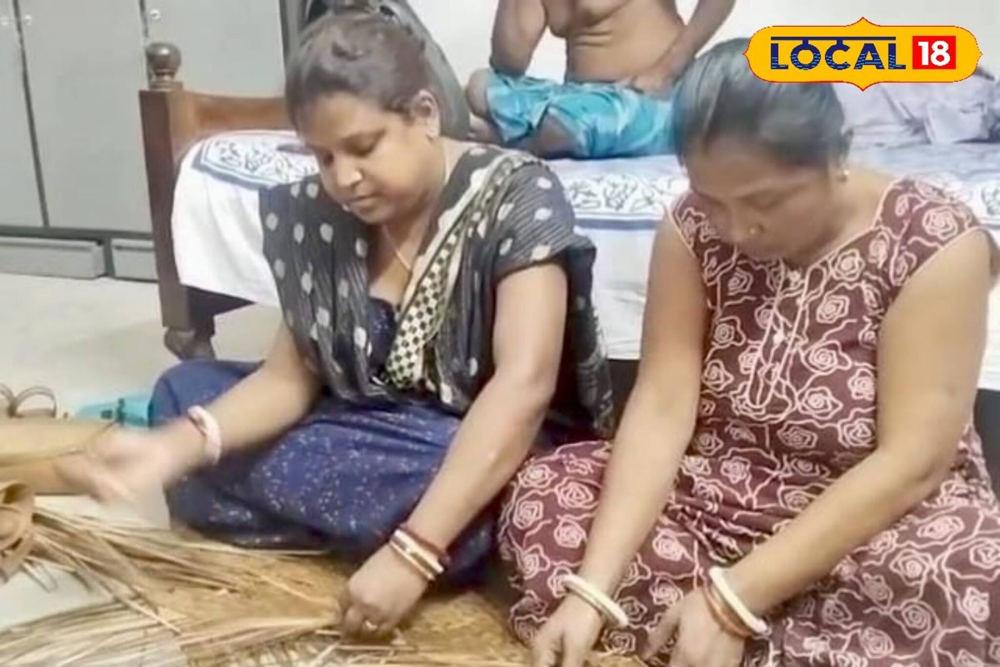 শুধু গরম থেকে মুক্তি নয়, শীতলপাটি দিয়ে তৈরি হচ্ছে ঘর সাজানোর সৌখিন জিনিস