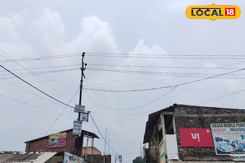 শনিবার সকাল থেকেই মালদহ জেলায় আকাশ পরিষ্কার থাকায় রোদের দেখা মিলেছে। আগামী কিছুদিন মালদহ সহ গৌড়বঙ্গর জেলাগুলিতে কিছুটা হলেও বৃষ্টি থেকে স্বস্তি মিলছে জেলাবাসীদের বলে আবহাওয়া দফতরের পূর্বাভাস তথ্যে খবর।