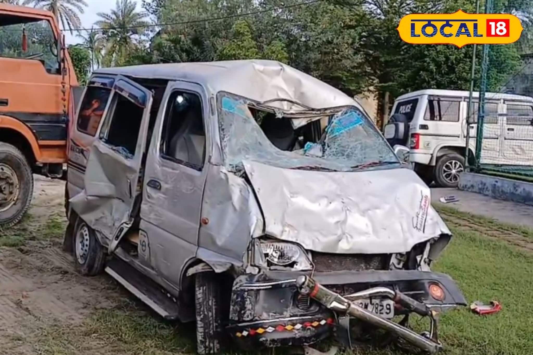 ভয়ঙ্কর পথদুর্ঘটনায় কেঁপে উঠল বাসন্তী হাইওয়ে, দুমড়ে মুচড়ে গিয়েছে গাড়ি! গুরুতর আহত চার