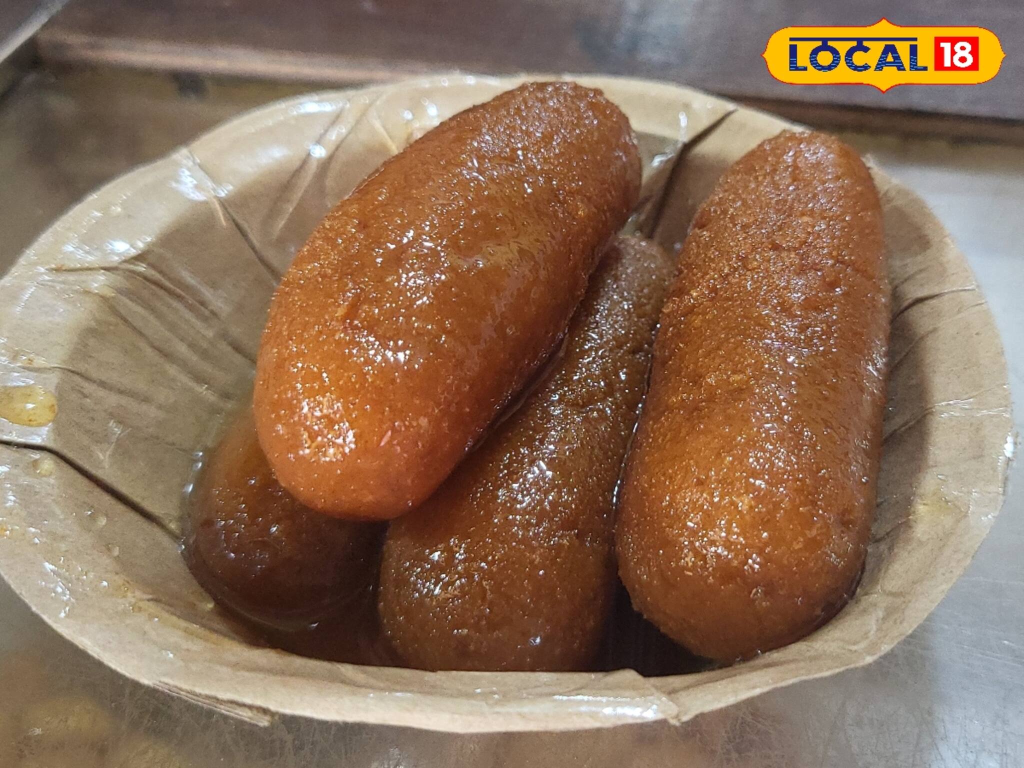 কড়া রসের পাকে ছানার যুগলবন্দিতে তৈরি কাজী নজরুলের প্রিয় রসলাল মিষ্টি স্বাদের রাজা!