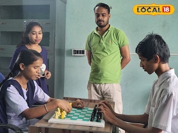 দৃষ্টিহীন সানিয়ার বাজিমাত, জাতীয় স্তরের দাবা খেলায় প্রথম দেশে বাংলার মেয়ে দৃষ্টিহীন সানিয়ার বাজিমাত, জাতীয় স্তরের দাবা খেলায় প্রথম দেশে বাংলার মেয়ে