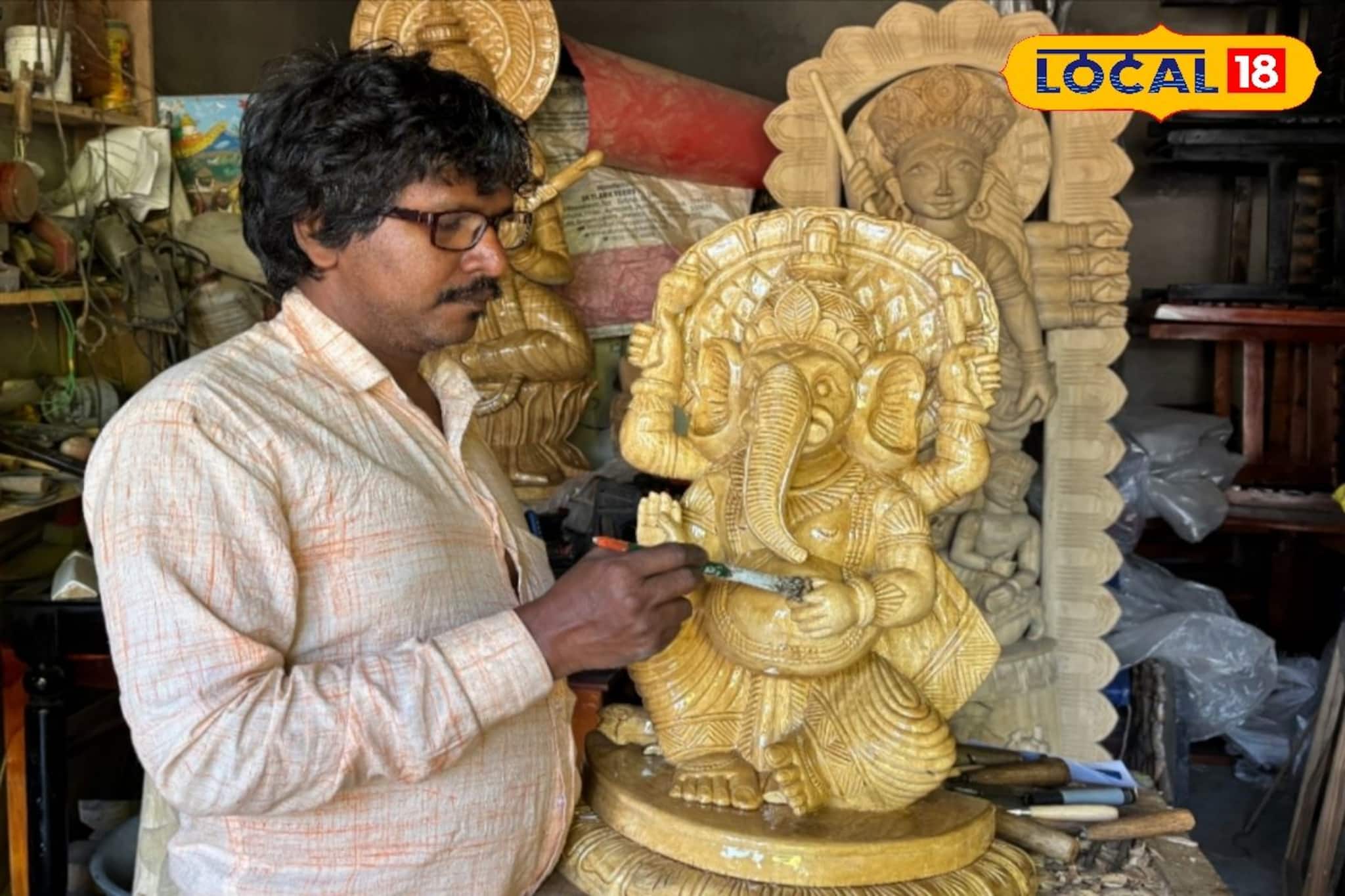 স্পেন থেকে আমেরিকা বিপুল চাহিদা! কাঠের মূর্তিতে বাজিমাত বর্ধমানের শিল্পীর