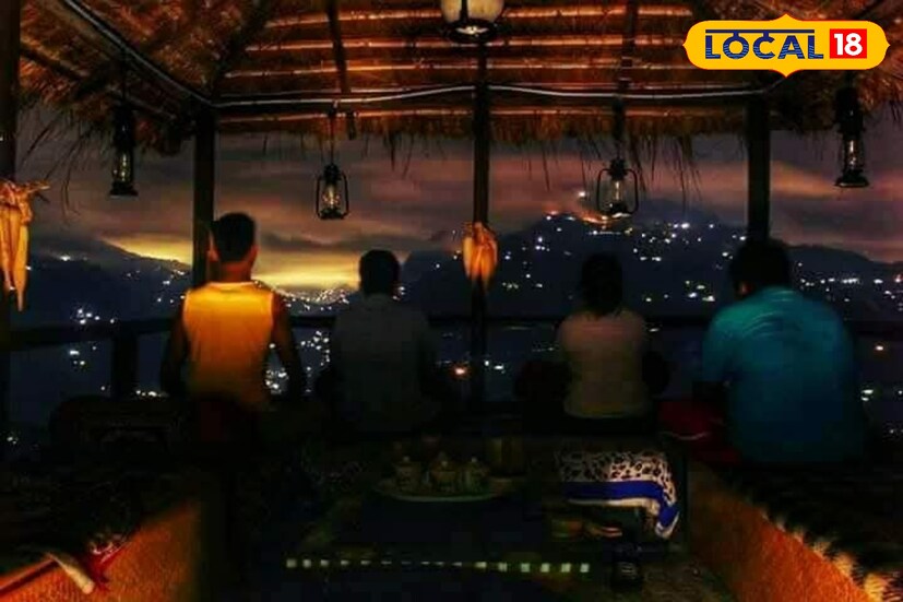 *তবে সবচেয়ে মন কাড়ে চাঁদনি রাতের ছালামথাং। দূরের পাহাড়ি গ্রামে যখন আলো জ্বলে ওঠে, আর আকাশে চাঁদ ঝলমল করে, তখন চারপাশে তৈরি হয় এক অদ্ভুত মায়াবী পরিবেশ। যেটা ক্যামেরায় নয়, থেকে যায় চোখের ফ্রেমে, মনে জমা হয় এক জীবনের গল্প।