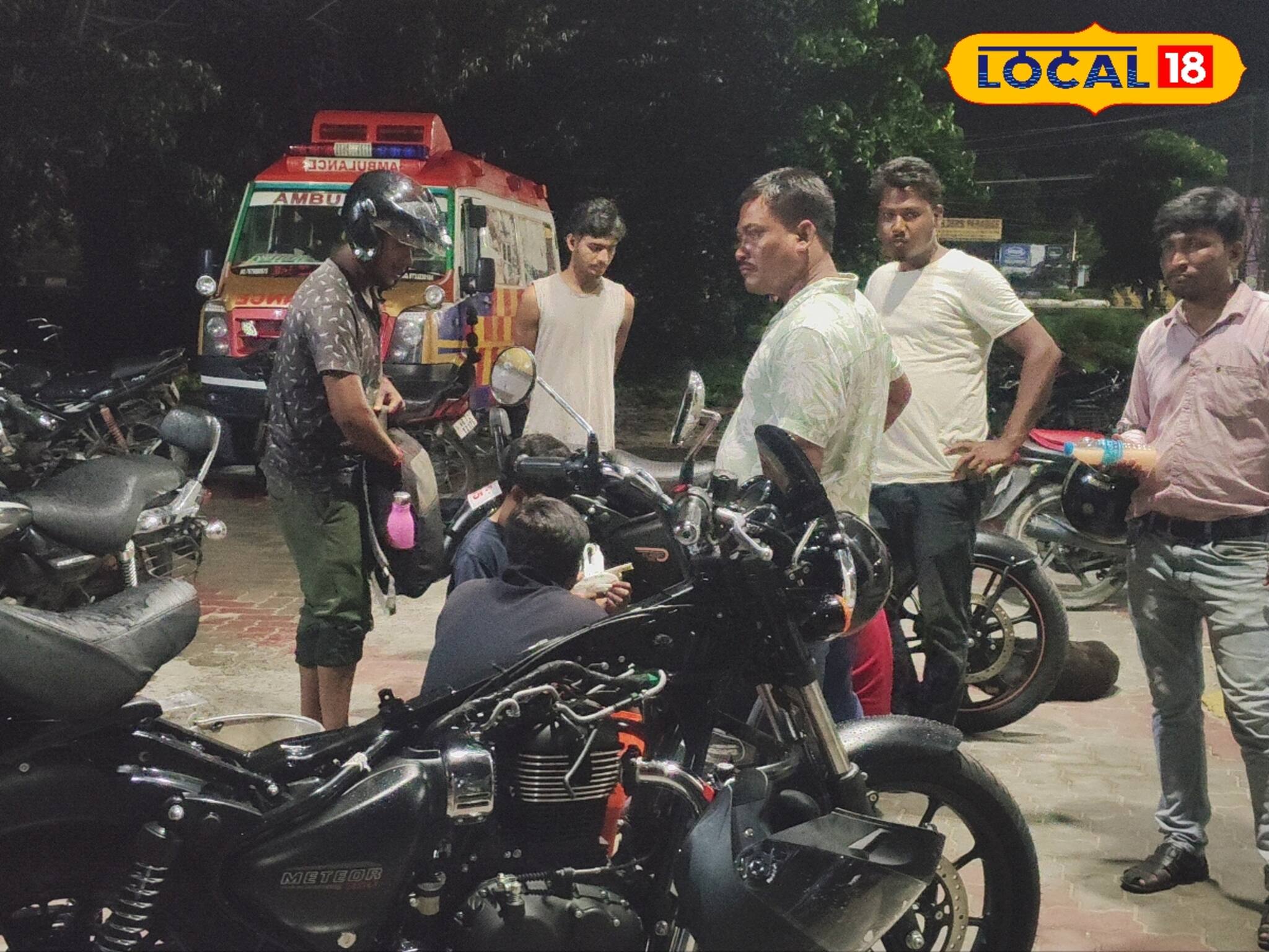 ঝাঁ চকচকে নতুন মোটরবাইক, পেট্রোল পাম্পে জ্বালানি ভরতেই বন্ধ ইঞ্জিন...!