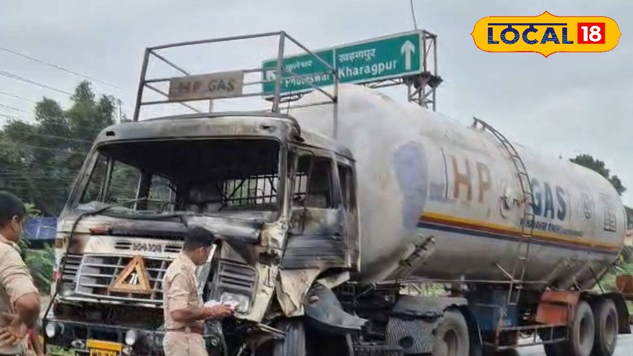 জাতীয় সড়কে দাউ দাউ করে জ্বলছে চলন্ত গ্যাস ভর্তি ট্যাঙ্কার, উলুবেড়িয়ায় থমকে যান চলাচল