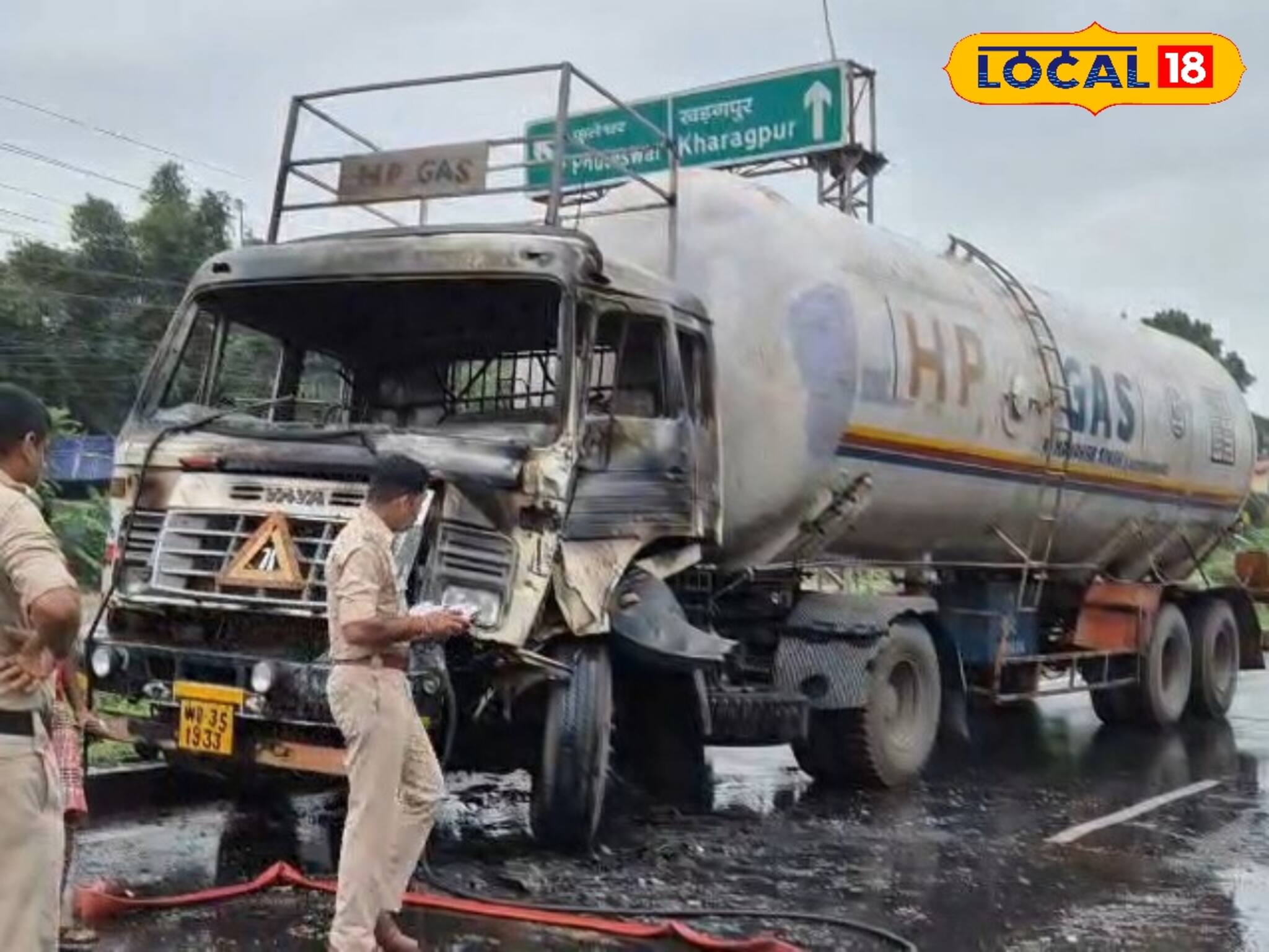জাতীয় সড়কে দাউ দাউ করে জ্বলছে চলন্ত গ্যাস ভর্তি ট্যাঙ্কার, উলুবেড়িয়ায় থমকে যান চলাচল