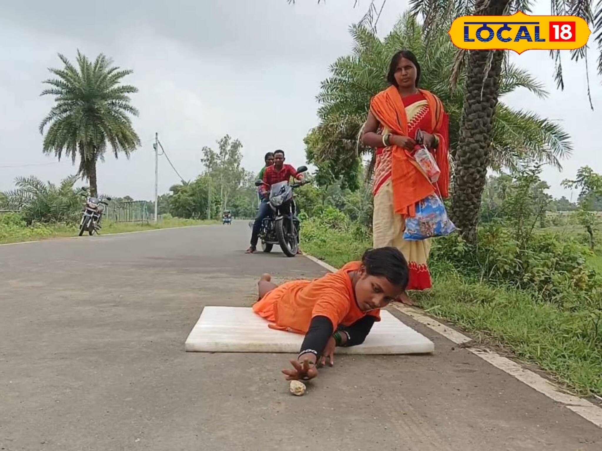 Birbhum News: শ্রাবণে বাবার চরণতলে! ১৪ বছরে যা করে দেখাল এই কিশোরী..., 'থ' হয়ে গেল সকলে