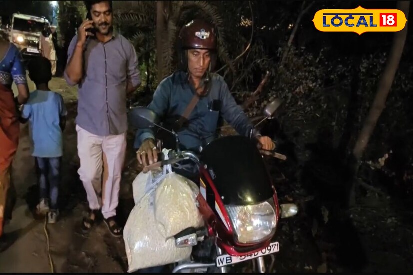  *বীরভূমের বোলপুর শহরে এসেছেন মুখ্যমন্ত্রী মমতা বন্দ্যোপাধ্যায়। আর মুখ্যমন্ত্রী এসে পৌঁছানোর পরেই মুখ্যমন্ত্রীর সঙ্গে প্রায় ২৫ মিনিট ধরে কথা বলেন তৃণমূল নেতা অনুব্রত মণ্ডল ওরফে কেষ্ট। মুখ্যমন্ত্রী মমতা বন্দ্যোপাধ্যায় বীরভূমের চপ মুড়ি খেতে ভালবাসেন, আর সেই কারণেই মুখ্যমন্ত্রীর হাতে বীরভূমের লাল মাটির জেলার মুড়ি এবং চপ তুলে দিলেন মুখ্যমন্ত্রীর ভাই অনুব্রত মণ্ডল।