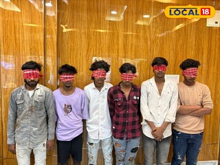 বহরমপুরে মধুচক্রের আসর থেকে ধৃত