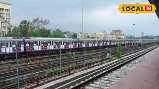 ফাঁকা নিউ গড়িয়া স্টেশন চত্বর 