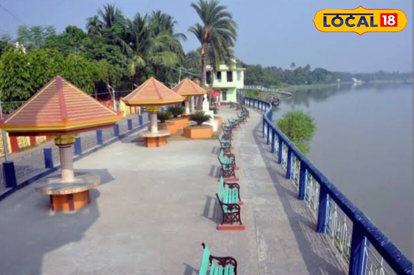 *কলকাতা থেকে মাত্র কয়েক ঘণ্টার দূরত্বে টাকি শহরেই মিলবে শান্ত পরিবেশ ও নদীর ধারে হাঁটার আনন্দ। ইছামতির ধারে বসে সময় কাটানো, নৌকা ভ্রমণ কিংবা স্থানীয় খাবারের স্বাদ—সবকিছু মিলে উইকেন্ডের পারফেক্ট ব্রেক হতে পারে এটি।