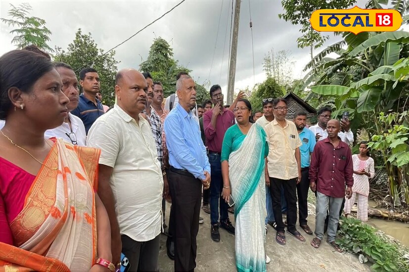 জাতীয় সড়ক NH31-এর পাশে জলঢাকা নদীতে হলুদ সতর্কতা জারি করা হয়েছে। জলস্তর কিছুটা বৃদ্ধি পেলেও এখনও নিয়ন্ত্রণে রয়েছে পরিস্থিতি। তবুও চালকদের জন্য সতর্কতা জারি রাখা হয়েছে। 