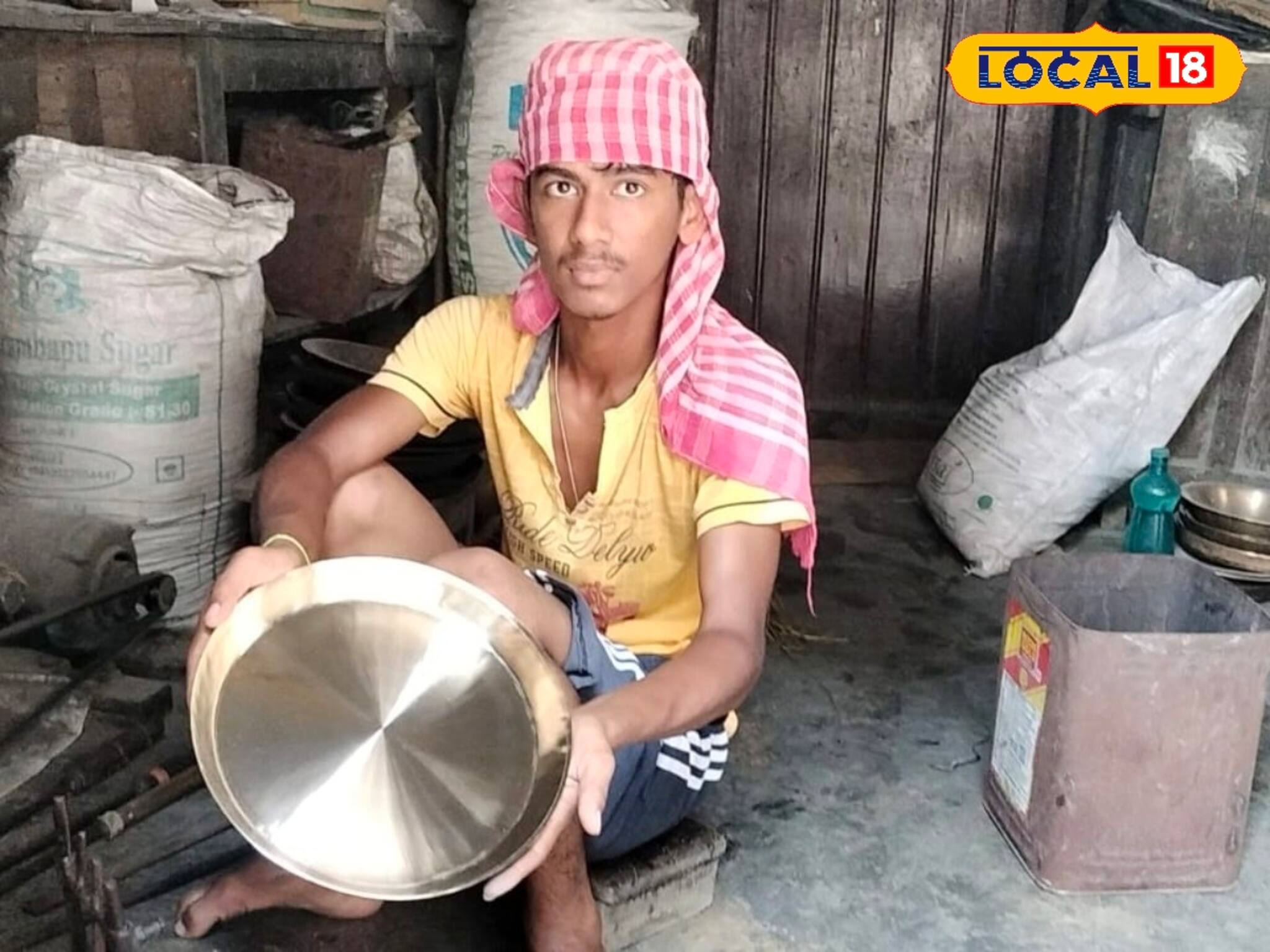 কাঁসার পাত্রে খাওয়া স্বাস্থ্যকর হলেও স্টিল ফাইবারের দাপটে বিলুপ্তির পথে এই শিল্প