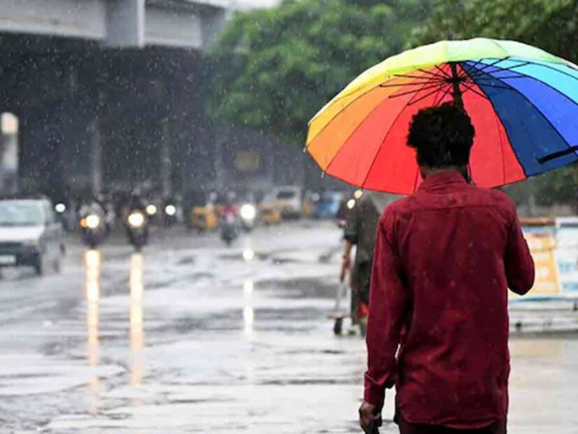 বুধবার পর্যন্ত বজ্রবিদ্যুৎ-সহ দু-এক পশলা বৃষ্টির সম্ভাবনা রয়েছে। সঙ্গে ৩০ থেকে ৪০ কিলোমিটার প্রতি ঘণ্টা গতিবেগে দমকা বাতাস বইবে। স্থানীয়ভাবে বৃষ্টির সম্ভাবনা রয়েছে।