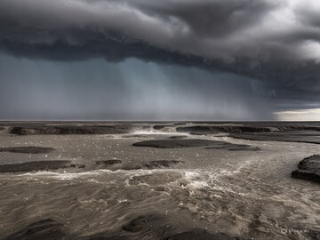 বাংলার ওপরেই দুর্যোগের কাঁটা, গাঙ্গেয় পশ্চিমবঙ্গে আপার সাইক্লোনিক সার্কুলেশন, তোলপাড় ... বাংলার ওপরেই দুর্যোগের কাঁটা, গাঙ্গেয় পশ্চিমবঙ্গে আপার সাইক্লোনিক সার্কুলেশন, তোলপাড় ...