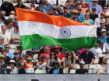 IND vs ENG: রবিতেই ওভালে উড়বে তেরঙা! ইংরেজ ‘বধ’ করতে ভারতের দরকার ৮ উইকেট IND vs ENG: রবিতেই ওভালে উড়বে তেরঙা! ইংরেজ ‘বধ’ করতে ভারতের দরকার ৮ উইকেট
