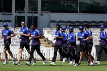 ২৭টি ছক্কা ২০৯টি চার, ২৫-এ ব্যাটিং তাণ্ডব ভারতীয় ব্যাটারের, কুর্নিশ ক্রিকেট দুনিয়ার