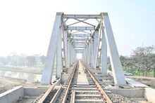 আরও একটি রেল পথের মানোন্নয়ন চলছে দ্রুত