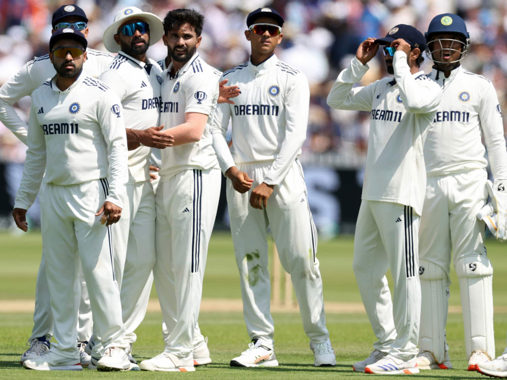 IND vs SA: হঠাৎ কী হল! ইডেন টেস্টের আগে দল ছাড়লেন ভারতীয় তারকা, বড় আপডেট