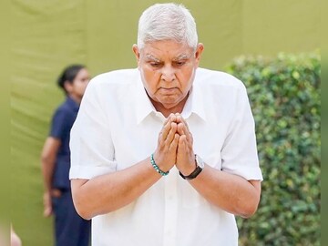কোথায় থাকবেন ধনখড়?