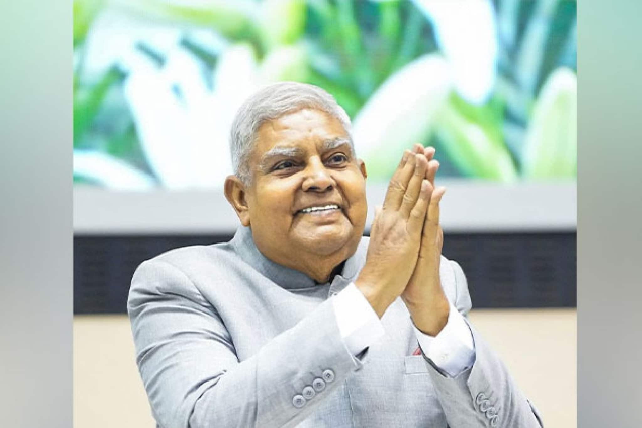 পরপর দু’বার অজ্ঞান! দিল্লির AIIMS-এ ভর্তি প্রাক্তন উপরাষ্ট্রপতি জগদীপ ধনখড়