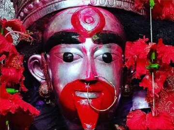 চোখের নিমেষে কার্যসিদ্ধি! ব্যবসায় চরম উন্নতি, কৌশিকী অমাবস্যায় মানুন 'এই' সহজ টোটকা