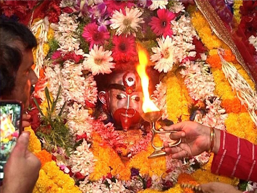 *কৌশিকী অমাবস্যার দিনে, কিছু বিশেষ আচার-অনুষ্ঠান পালন করা হয়, যেমন: তারা মায়ের পুজো, তন্ত্র সাধনা, পূর্বপুরুষদের আত্মার শান্তি কামনায় তর্পণ। এদিন তারাপীঠে প্রচুর ভক্ত সমাগম হয় এবং তারা মায়ের আশীর্বাদ লাভের জন্য পুজো এবং আরাধনা করে। সংগৃহীত ছবি। 