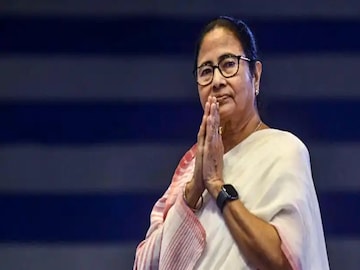 Mamata Banerjee: আজই বীরভূম সফরে মমতা বন্দ্যোপাধ্যায়! প্রশাসনিক বৈঠক শেষে বিরাট পদযাত্রা Mamata Banerjee: আজই বীরভূম সফরে মমতা বন্দ্যোপাধ্যায়! প্রশাসনিক বৈঠক শেষে বিরাট পদযাত্রা