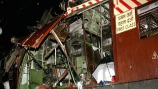 ২০০৬ সালে মুম্বাইয়ের লোকাল ট্রেনে বিস্ফোরণে প্রাণ হারান ১৮৯ জন৷ ছবি- পিটিআই