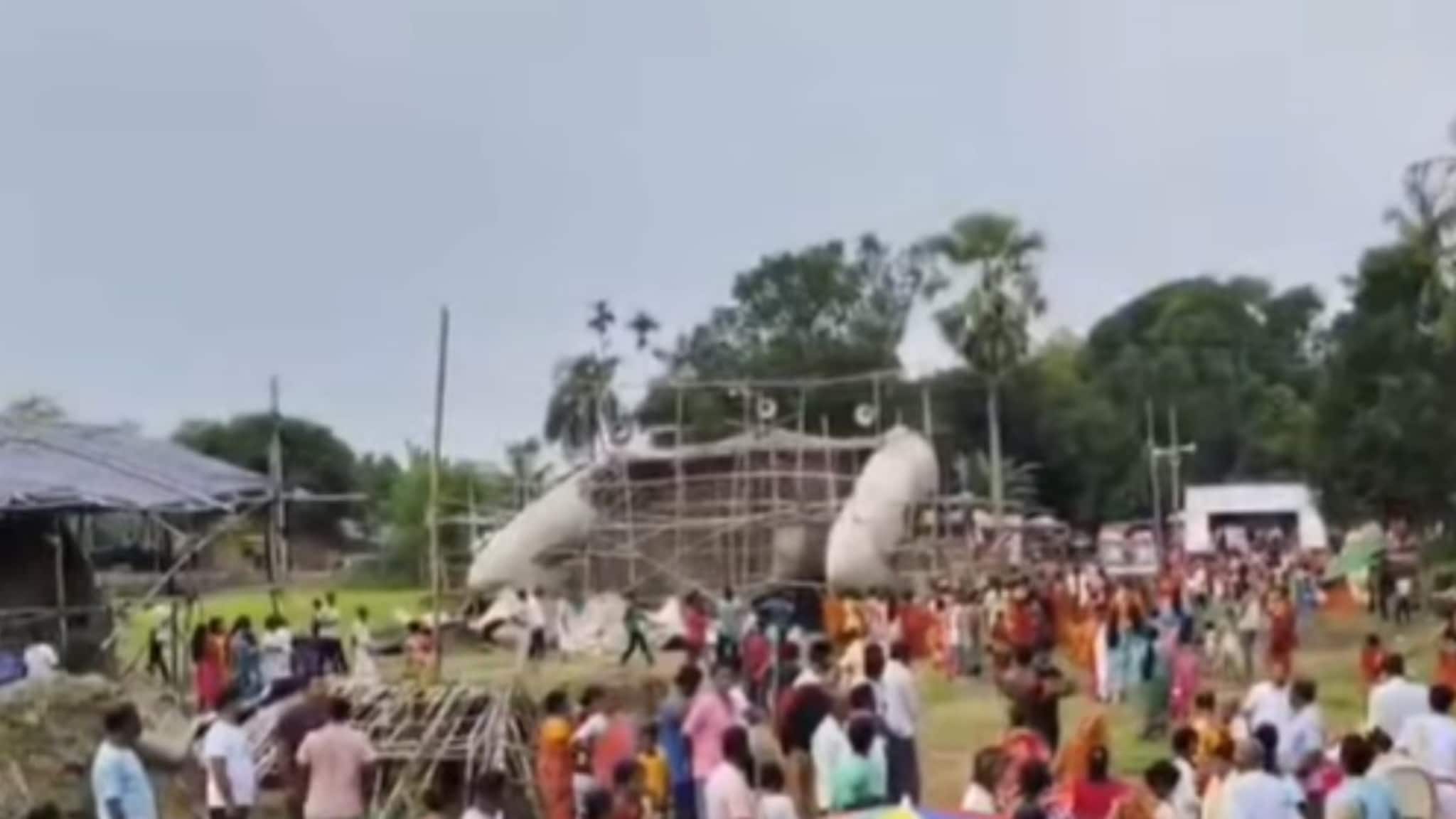 Durga Puja 2025: এবার বিশ্বের সবথেকে বড় দুর্গা প্রতিমা এই জেলায়, দাবি উদ্যোক্তাদের