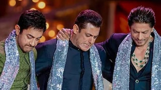 একবার কিন্তু শাহরুখের কথায় মনে বেশ আঘাত পেয়েছিলেন আমির