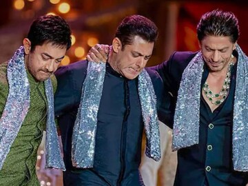 Bollywood Gossip: ‘শাহরুখ’ তাঁর…! রাত পেরিয়ে সকাল পর্যন্ত চলছে! এ কী বললেন আমির! বলিউডের তিন খানের কীর্তি জানলে চমকে যাবেন! Bollywood Gossip: ‘শাহরুখ’ তাঁর…! রাত পেরিয়ে সকাল পর্যন্ত চলছে! এ কী বললেন আমির! বলিউডের তিন খানের কীর্তি জানলে চমকে যাবেন!