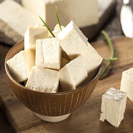 পনির ও টোফু-র পার্থক্য কী? ওজন কমাতে কোনটা খাবেন? কোনটা বেশি উপকারী জানুন