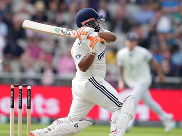 Rishabh Pant: ভাঙা পায়ে ৫টি 'বিশ্বরেকর্ড' গড়লেন ঋষভ পন্থ, কুর্নিশ ক্রিকেট দুনিয়ার
