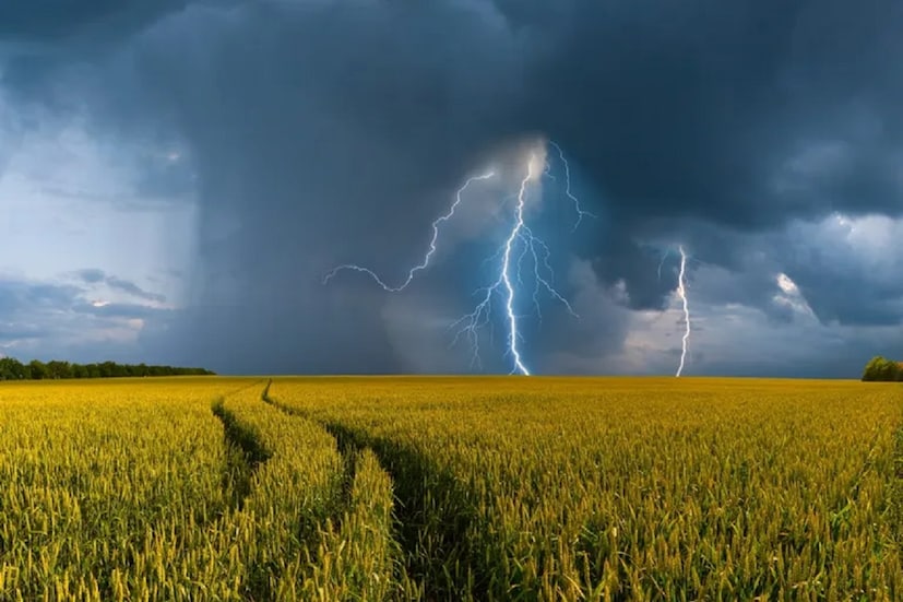 IMD Weather Update: বৃষ্টির দোসর ভ্যাপসা গরম, ২৪ ঘণ্টায় বদলাবে আবহাওয়া! ভারী বৃষ্টি কোন কোন জেলায়? ওয়েদার আপডেট IMD Weather Update: বৃষ্টির দোসর ভ্যাপসা গরম, ২৪ ঘণ্টায় বদলাবে আবহাওয়া! ভারী বৃষ্টি কোন কোন জেলায়? ওয়েদার আপডেট