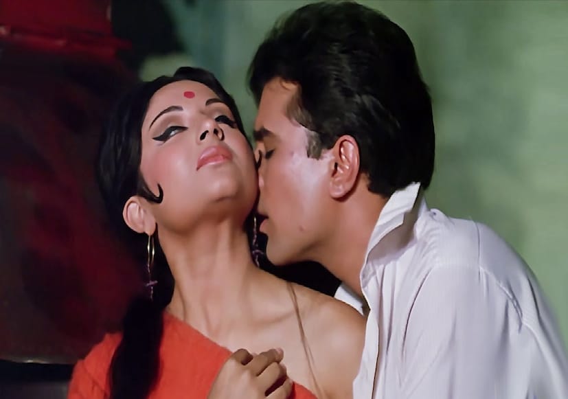 শক্তি সামন্ত পরিচালিত এই ছবিটি ছিল প্রথম হিন্দি ছবি যা একটানা ১০০ দিন ধরে চলে। মিউজিক্যাল রোমান্টিক ড্রামা ছবি 'আরাধনা'-তে মোট ৭টি গান রয়েছে। কিশোর কুমার, আরডি বর্মণ, লতা মঙ্গেশকর এবং আশা ভোঁসলে-র গাওয়া এই ছবির সবকটি গানই সুপারহিট হয়েছিল।