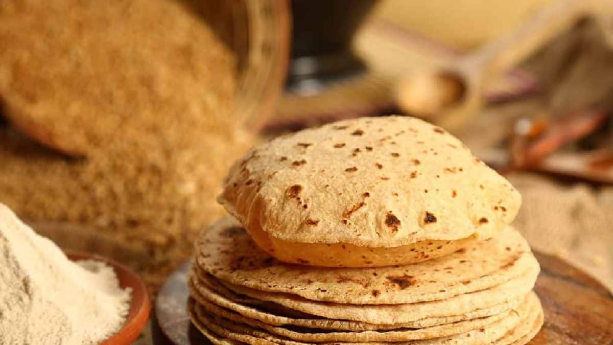 Soft Roti Making Soft Roti Making Tips: আটা-ময়দা মাখার সময় 'এটি' দিন শুধু '২' ফোঁটা ...
