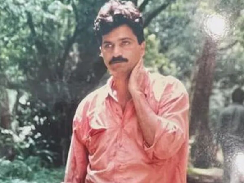 ১৯৭০-এর দশকের শেষের দিকে এক যুবক ৩০০০ টাকা ধার করে, ইংরেজি সাহিত্যে ডিগ্রি নিয়ে এবং অভুক্ত অবস্থায় মুম্বইতে আসেন। তাঁর প্রথম চাকরির বেতন ছিল মাসে মাত্র ৩৫০ টাকা। ট্রেন এবং বাসে দীর্ঘ ভ্রমণের পর তাঁর কাছে খাবারের জন্য মাত্র এক টাকা অবশিষ্ট ছিল। মিসাল পাও এবং বাটাটা বড়াই নিত্যদিনের প্রধান খাদ্য হয়ে ওঠে। সিগারেট ছিল নাগালের বাইরে; দশ পয়সার বিড়ি খেতেন। সেই ব্যক্তি আর কেউ নন, তিনি শাম কৌশল। এখন তাঁর ছেলে ভিকি কৌশলের ছবি বিশ্বব্যাপী বক্স অফিসে ৮০০ কোটি টাকারও বেশি আয় করে।