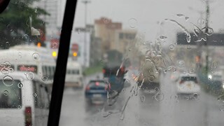 সকাল থেকেই তুমুল বৃষ্টি !