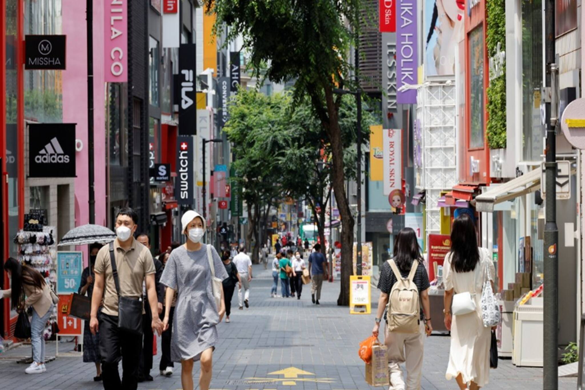 কোনও পরিশ্রম করতে হবে না, নাগরিকদের হাজার হাজার টাকা দেবে সরকার!এশিয়ার কোন দেশে এই সুযোগ?