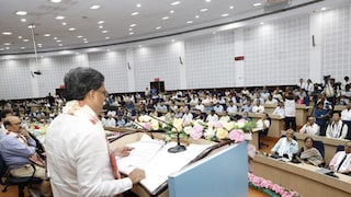 * চিকিৎসার জন্য ভিন রাজ্যে যেতে হবে না, চ্যালেঞ্জ ডাক্তার মুখ্যমন্ত্রীর