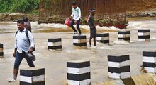 হুহু করে জল ছাড়ছে ডিভিসি! ভাসছে ঝাড়গ্রাম ও পশ্চিম মেদিনীপুরে একাধিক এলাকা, তুমুল দুর্যোগ