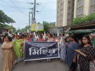IIM এর ধর্ষণ কান্ডের বিচারে পথে নামল একাধিক বিরোধী দল