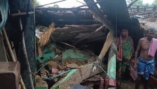 হুড়মুড়িয়ে ভেঙে পড়লো বাড়ি, অল্পের জন্য রক্ষা পেলেন বাসিন্দারা