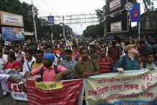 ১০ মিনিট পর দাঁড়ালেন না মুখ্যসচিব, আজই প্রকাশ করতে হবে তালিকা! দাবি চাকরিপ্রার্থীদের