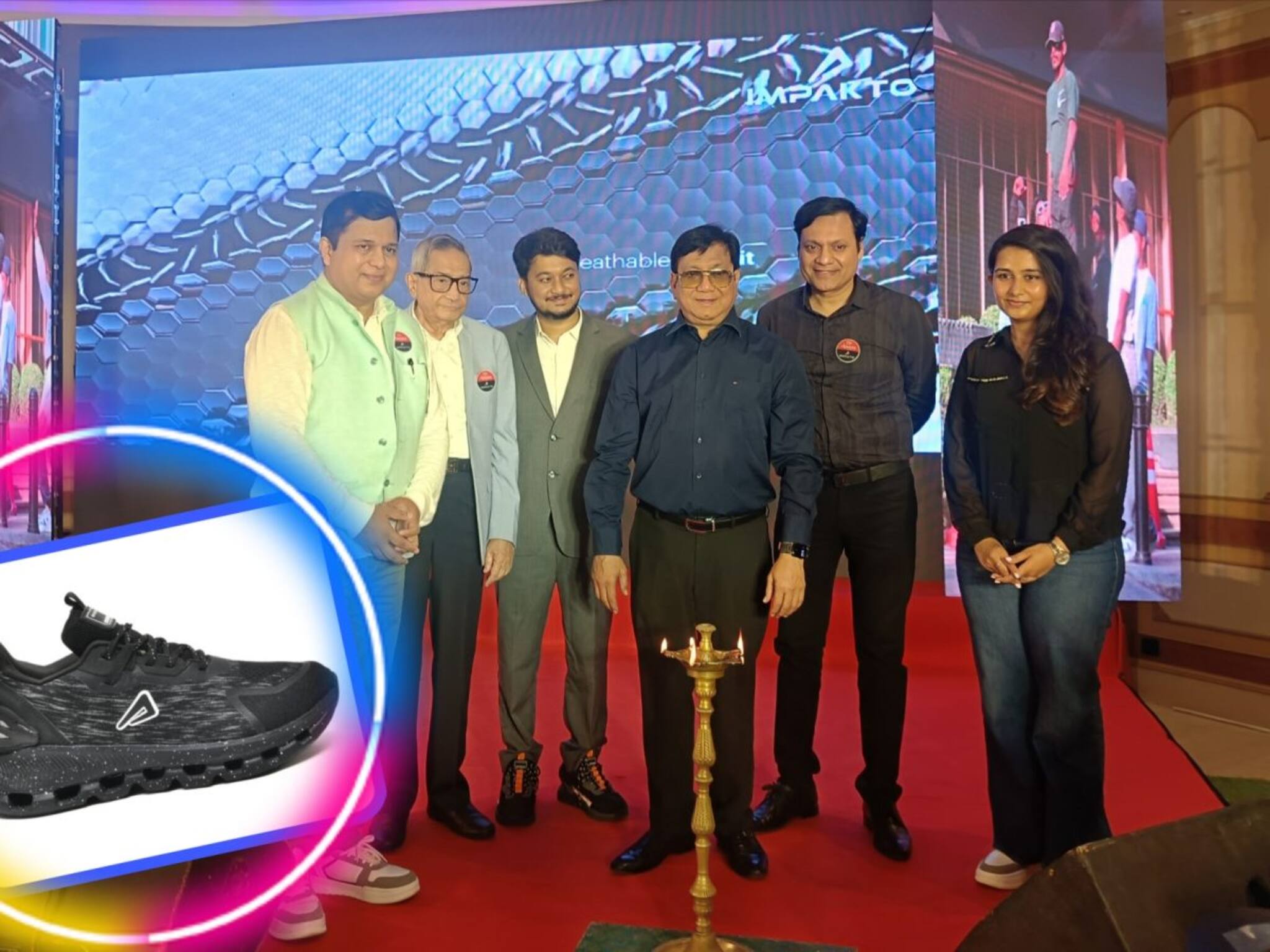 একদম সত্যি! জুতো দিয়েই তোলা যাবে সেলফি! অজন্তার নতুন স্মার্ট-শু...কিনলেই হবে 'ম্যাজিক'!